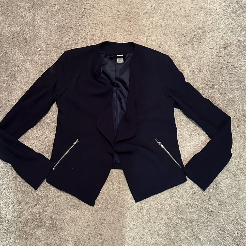 Relaxed fit crop blazer